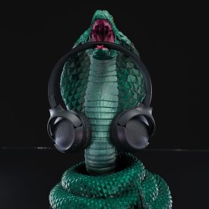 Suport de Căști "King Cobra" – Stand Impresionant pentru Căști | Înălțime 33 cm