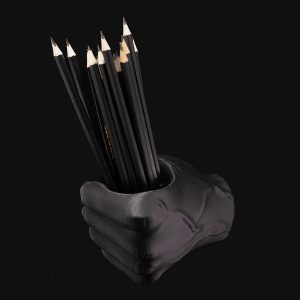 Fist Grip – Suport de Pixuri în Formă de Mână - Hang on Tight Pencil Holder - MonoColor